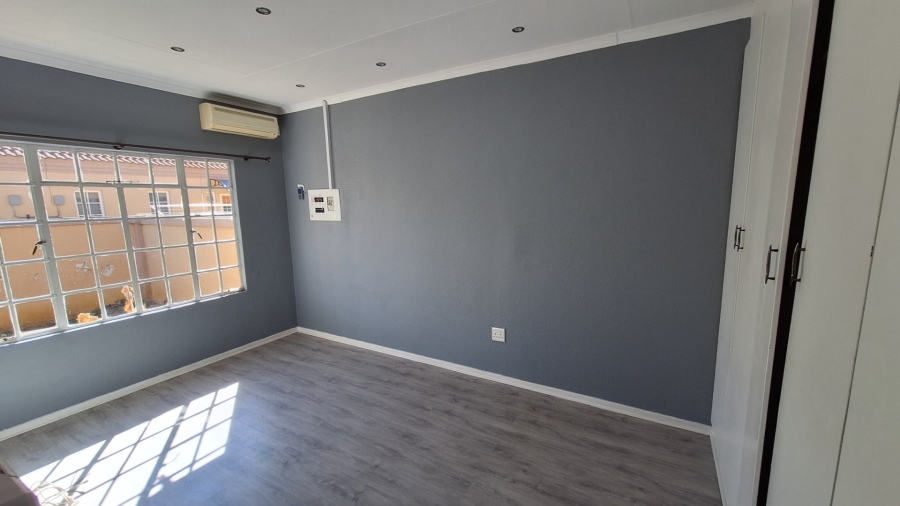 3 Bedroom Property for Sale in Baillie Park North West